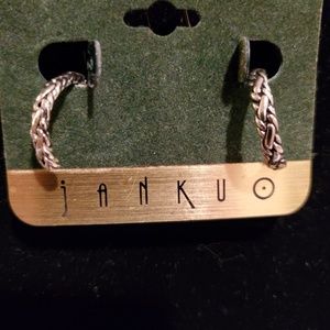 *NWOT- Sterling silver little hoop earrings